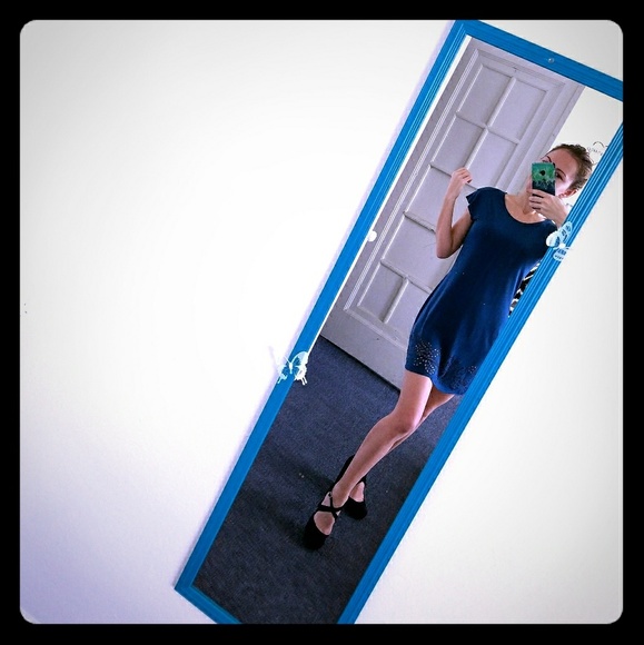 Dress - Picture 1 of 5